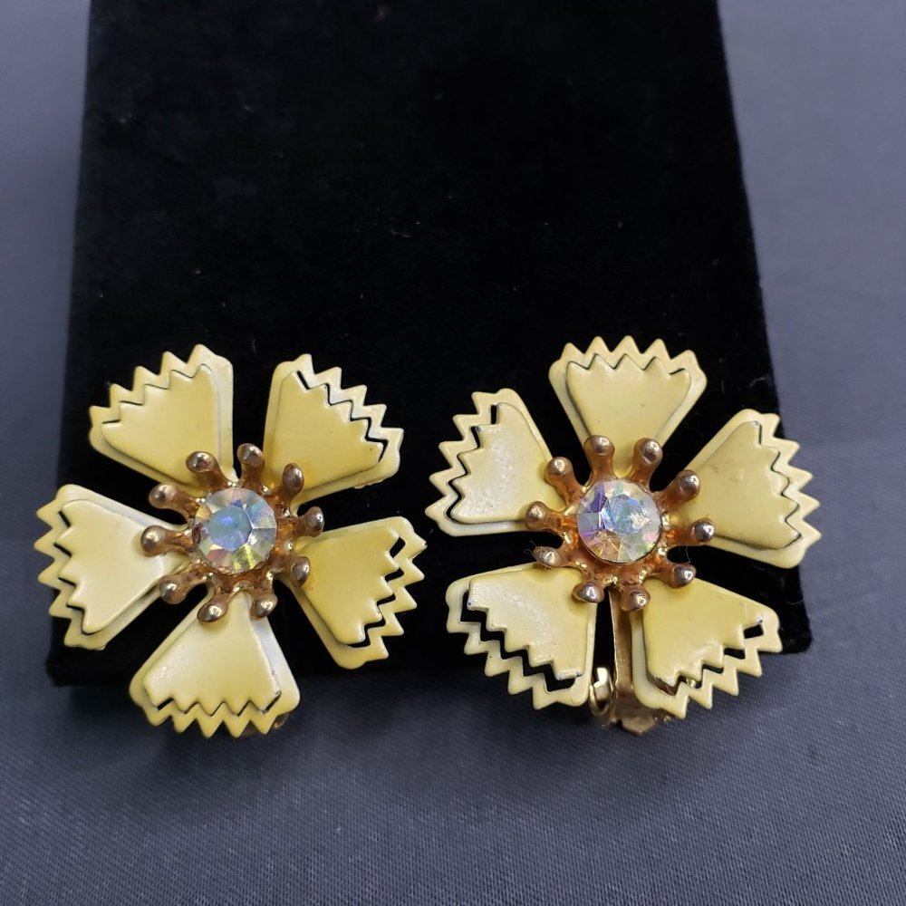 Womens Yellow Floral Clip On Enamel Earrings 3D Ruffled Petals Crystal Center